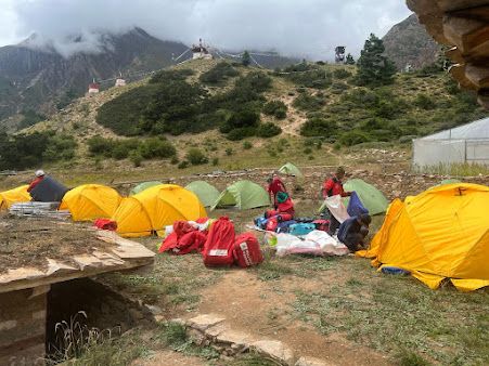 Himalayan Hotel and Lodge image 3