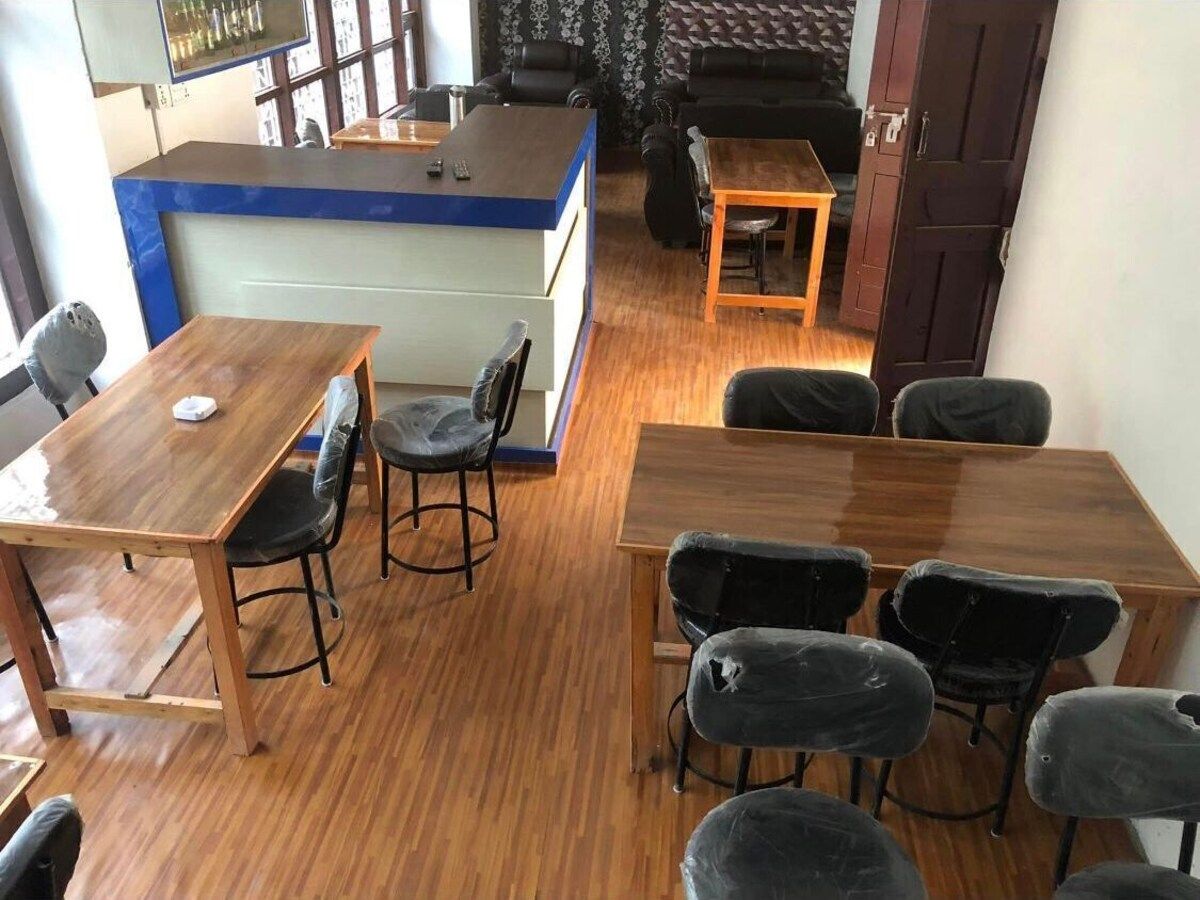 Hotel D4 Red Mud image 4