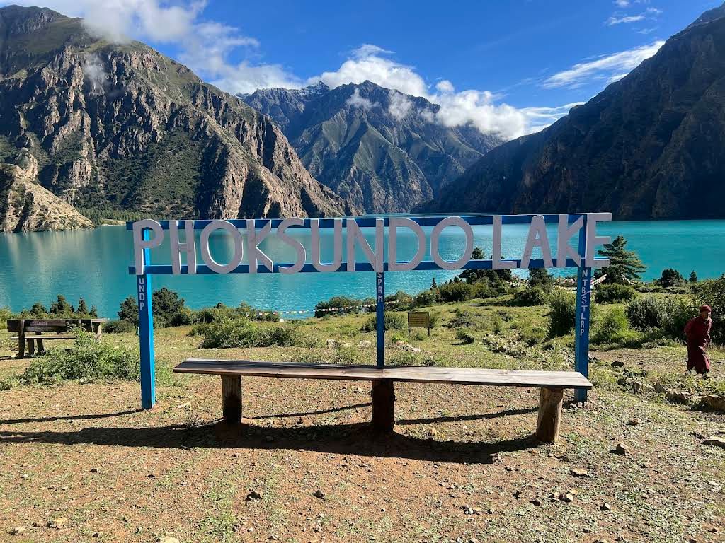 Hotel Viewpoint cover