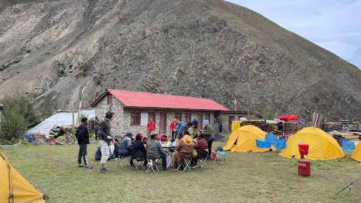 Star Mountain Hotel and Campsite cover