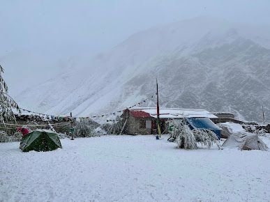 Star Mountain Hotel and Campsite cover