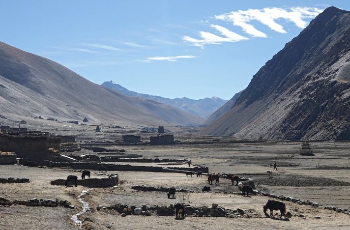 Scenic view of Tinje with surrounding landscape